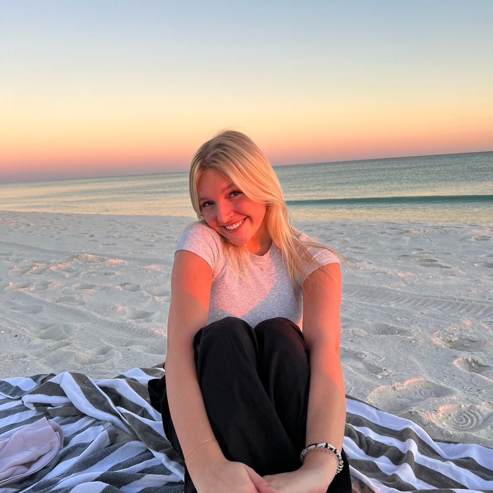 Meet your Posher, Addy